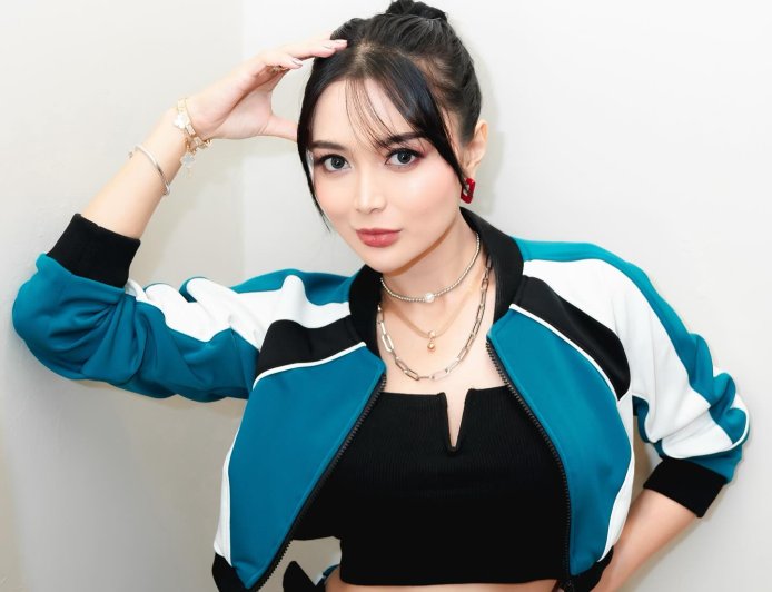 Wika Salim Biography